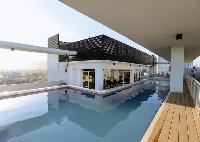 Chic At City's Uptown District Appartement