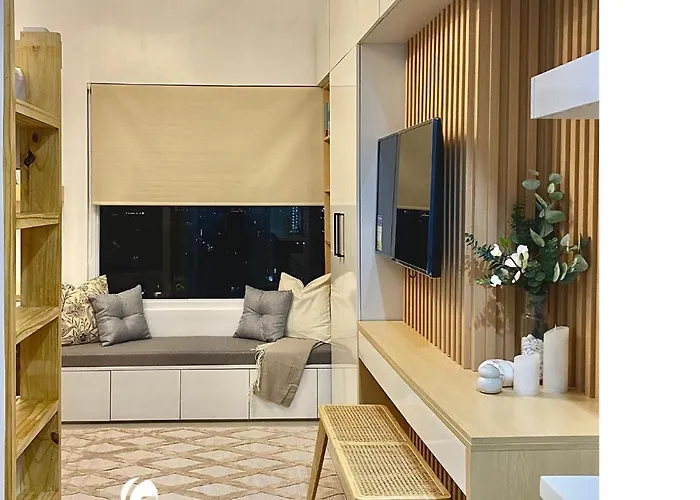 Chic At City's Uptown District Cebu