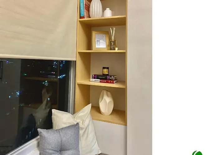 Chic At City's Uptown District Appartement *